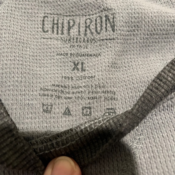 Chipirion Distressed Thermal Shirt - Picture 7 of 13
